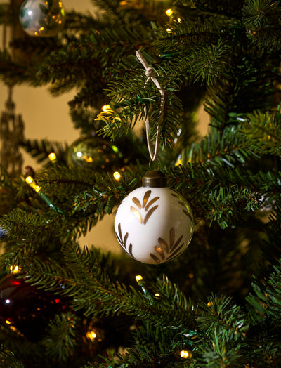 Mini Vine Baubles White & Gold