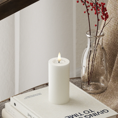 LED Pillar candle Ø 5 x 10 cm White