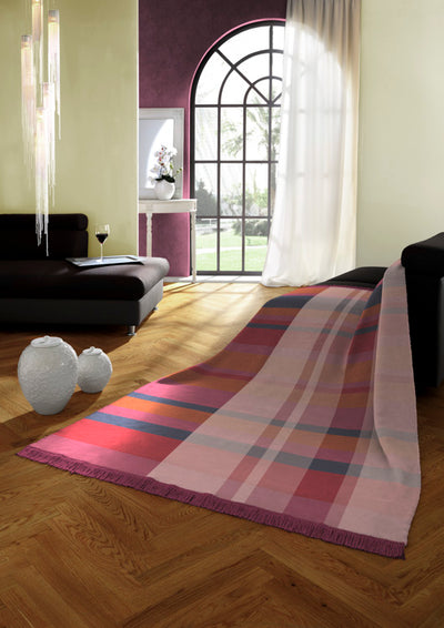 Oversized check Plum Throw