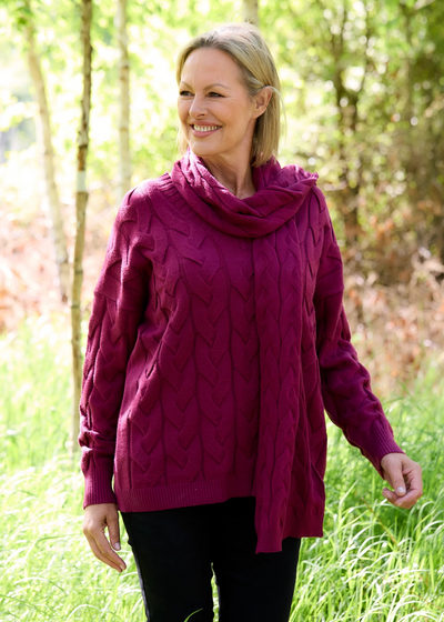 V-Neck Cable Jumper Berry