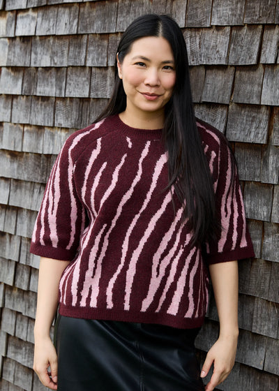 Zebra Jacquard Short Sleeve Jumper Berry