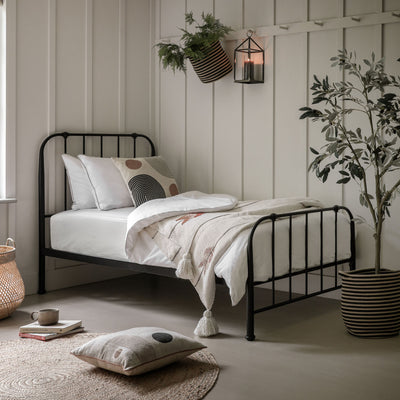 Lottisham Bedstead Black