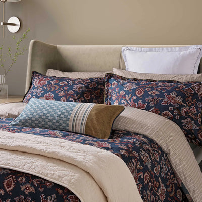 Avero Bedding in Teal