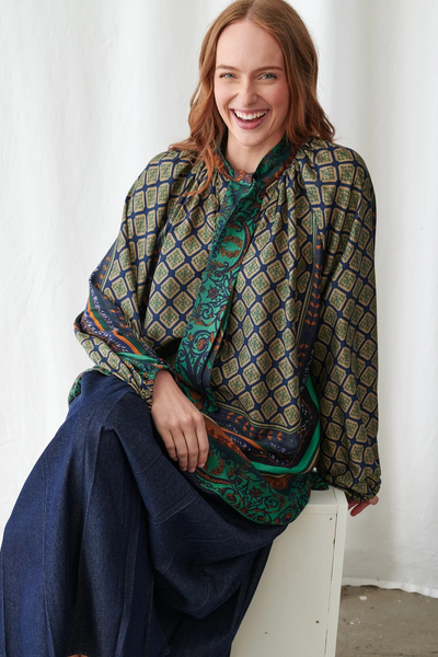 Amulet Emerald Pussybow Blouse S/M
