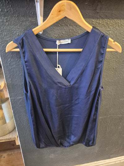 Billi Vest Top Navy