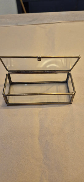 Glass Box Medium