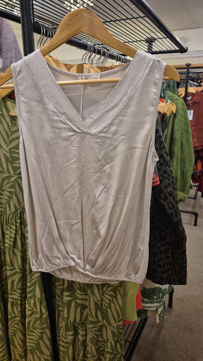 Billi Vest Top Pale Silver