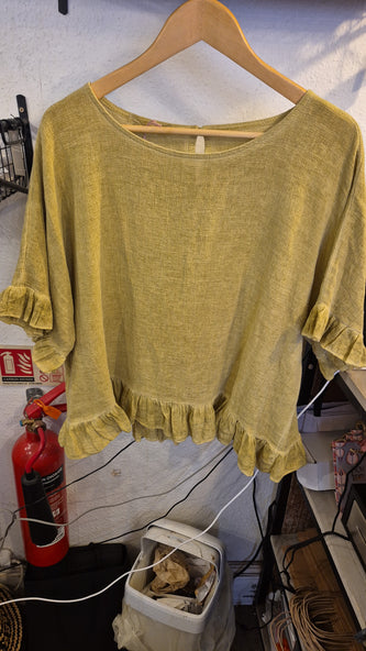 WASHED LINEN RUFFLE TOP - Mustard