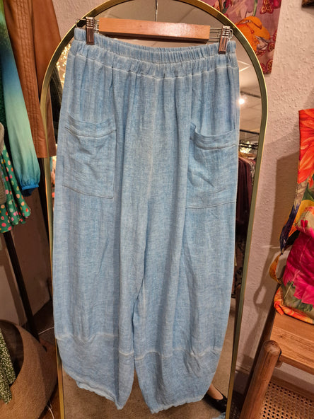 WASHED LINEN FRONT POCKET BARREL LEG TROUSER - TURQUOISE