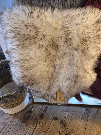 Sheepskin Rug Wolf Tip